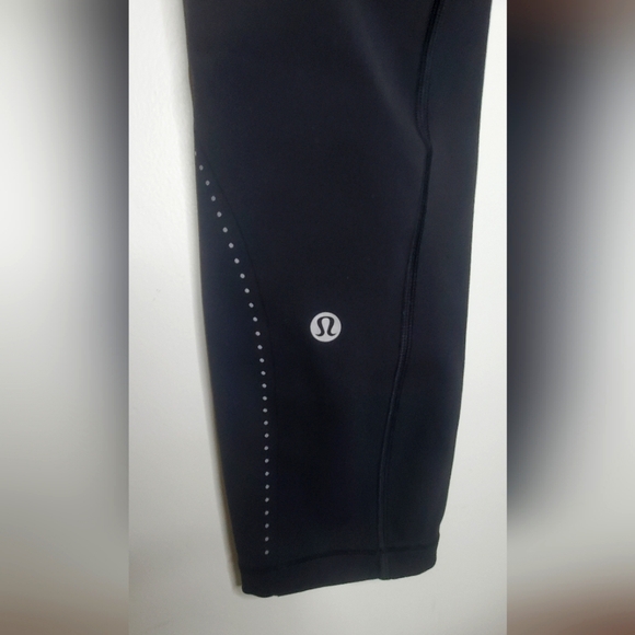 lululemon athletica Size 4 Align Black Athletic Pants - Picture 8 of 9